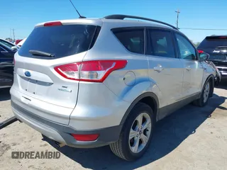 2016 Ford Escape SE with VIN 1FMCU0G96GUA99637, listed as a IAAI auction lot 41851586 with 61,143 mi miles. Bid and sale history available at carsss.com. Image 4.
