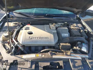 2010 Ford Fusion Hybrid with VIN 3FADP0L32AR100367, listed as a IAAI auction lot 41770303 with 253,334 mi miles. Bid and sale history available at carsss.com. Image 10.