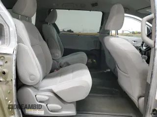 2017 Toyota Sienna LE with VIN 5TDJZ3DC0HS177477, listed as a Copart auction lot 89284545 with 94,598 mi miles and Salvage Title. Bid and sale history available at carsss.com. Image 11.