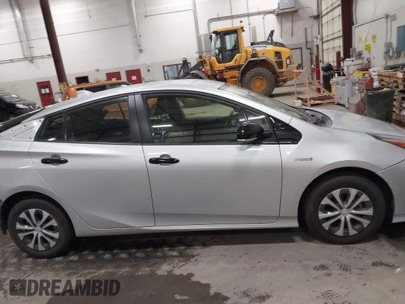 2020 Toyota Prius LE with VIN JTDL9RFU3L3019534, listed as a IAAI auction lot 41700624 with 47,923 mi miles and . Bid and sale history available at DreamBid. Image 13.