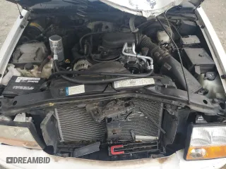 2001 GMC Sonoma SLS w/1SG Pkg with VIN 1GTCS19WX18124056, listed as a Copart auction lot 73120484 with 166,357 mi miles and Salvage Title. Bid and sale history available at carsss.com. Image 11.