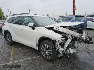 2021 Toyota Highlander XLE with VIN 5TDHZRAH2MS527719, listed as a Copart auction lot 46619885 with 0 mi miles and Salvage Title. Bid and sale history available at carsss.com. Image 4.