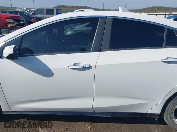 2018 Chevrolet Volt LT with VIN 1G1RC6S56JU144665, listed as a IAAI auction lot 41925714 with 89,329 mi miles. Bid and sale history available at carsss.com. Image 15.