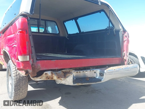 1996 Ford F-150 with VIN 1FTEX14N4TKA35971, listed as a IAAI auction lot 41744323 with 187,572 mi miles. Bid and sale history available at carsss.com. Image 6.