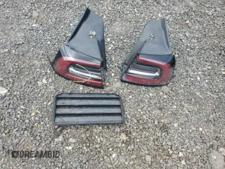 2023 Tesla Model 3 z VIN 5YJ3E1EAXPF451972, wystawiony jako Copart lot #60165475 z przebiegiem 104 902 mil mil oraz Czysty tytuł • Clean title. Historia ofert i sprzedaży dostępna na DreamBid. Obrazek 12.