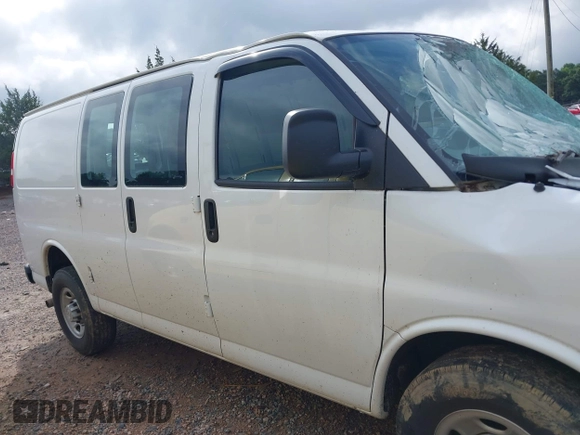 2019 Chevrolet Express Cargo with VIN 1GCWGAFG7K1372805, listed as a IAAI auction lot 42428224 with 23,949 mi miles and . Bid and sale history available at DreamBid. Image 13.
