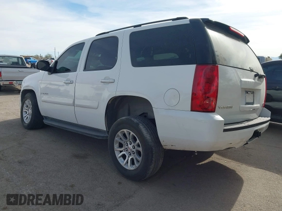 2007 GMC Yukon SLE w/3SA with VIN 1GKFC13C27R262495, listed as a IAAI auction lot 41246373 with 1 mi miles. Bid and sale history available at carsss.com. Image 3.