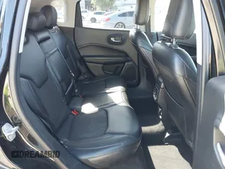 2018 Jeep Compass Latitude with VIN 3C4NJCBB3JT501939, listed as a IAAI auction lot 41670306 with 93,767 mi miles. Bid and sale history available at carsss.com. Image 8.