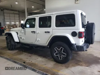 2024 Jeep Wrangler Sahara z VIN 1C4PJXEG6RW337020, wystawiony jako Copart lot #53308325 z przebiegiem 13 606 mil mil oraz Szkoda całkowita • Salvage title. Historia ofert i sprzedaży dostępna na DreamBid. Obrazek 2.