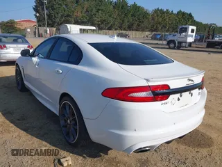 2015 Jaguar XF V6 Portfolio with VIN SAJWJ0FF4F8U72149, listed as a IAAI auction lot 40386903 with 49,055 mi miles. Bid and sale history available at carsss.com. Image 3.