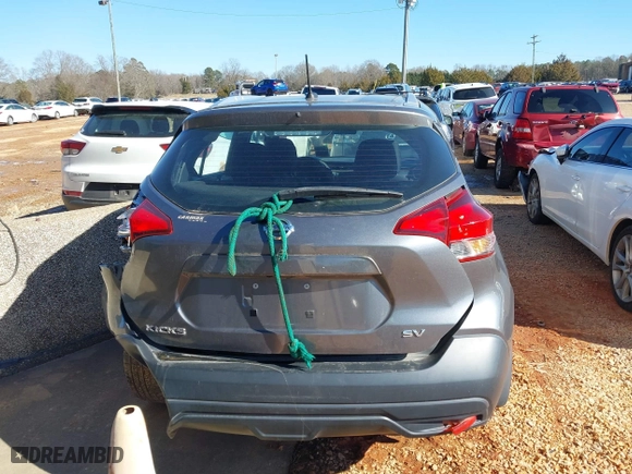 2018 Nissan Kicks SV with VIN 3N1CP5CU9JL545559, listed as a IAAI auction lot 41365421 with 110,357 mi miles. Bid and sale history available at carsss.com. Image 16.