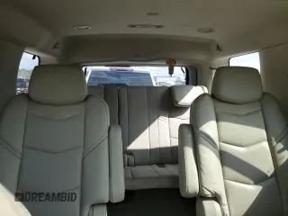 2020 Cadillac Escalade Luxury z VIN 1GYS3BKJ9LR217557, wystawiony jako Copart lot #80260884 z przebiegiem 63 461 mil mil oraz Szkoda całkowita • Salvage title. Historia ofert i sprzedaży dostępna na DreamBid. Obrazek 10.
