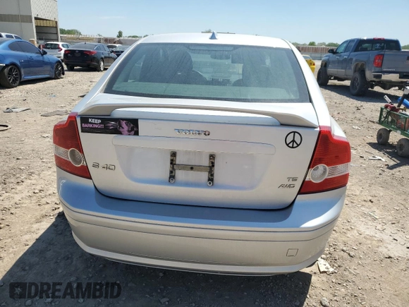2006 Volvo S40 2.5L Turbo с VIN YV1MH682162184133, выставлен на аукционе Copart как лот 56598235 с пробегом 134 576 миль миль и Списание • Salvage title. История ставок и продаж доступна на DreamBid. Изображение 6.