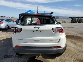 2017 Jeep Compass Limited z VIN 3C4NJDCB9HT664979, wystawiony jako Copart lot #56925065 z przebiegiem 62 777 mil mil oraz Szkoda całkowita • Salvage title. Historia ofert i sprzedaży dostępna na DreamBid. Obrazek 6.