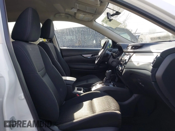 2017 Nissan Rogue SV with VIN KNMAT2MT7HP601954, listed as a IAAI auction lot 41865794 with 136,280 mi miles. Bid and sale history available at carsss.com. Image 5.