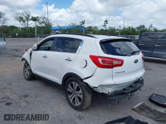 2011 Kia Sportage EX with VIN KNDPC3A26B7161079, listed as a IAAI auction lot 41954957 with Not Provided miles. Bid and sale history available at carsss.com. Image 3.