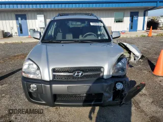 2008 Hyundai Tucson SE with VIN KM8JN72D28U843289, listed as a Copart auction lot 72465854 with 105,447 mi miles and Non Repairable. Bid and sale history available at carsss.com. Image 5.