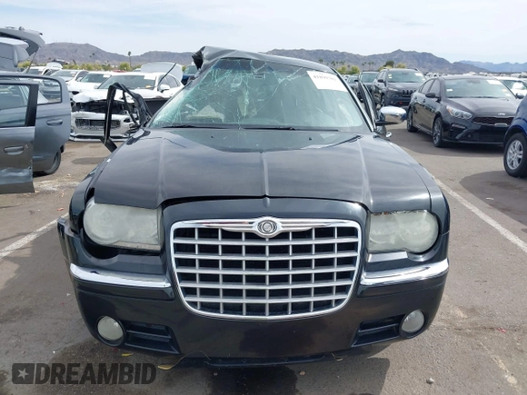 2008 Chrysler 300 C Hemi with VIN 2C3KA63H18H335466, listed as a IAAI auction lot 41899381 with Not Provided miles and . Bid and sale history available at carsss.com. Image 11.