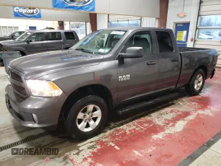 2018 Ram 1500 Express z VIN 1C6RR7FG6JS282197, wystawiony jako Copart lot #82840704 z przebiegiem 150 019 mil mil oraz Szkoda całkowita • Salvage title. Historia ofert i sprzedaży dostępna na DreamBid. Obrazek 1.