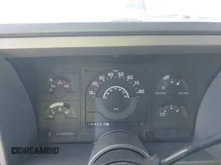 1990 Chevrolet Silverado 2500 z VIN 1GCFK24K6LZ159200, wystawiony jako IAAI lot #42083271 z przebiegiem 189 288 mil mil oraz . Historia ofert i sprzedaży dostępna na DreamBid. Obrazek 7.