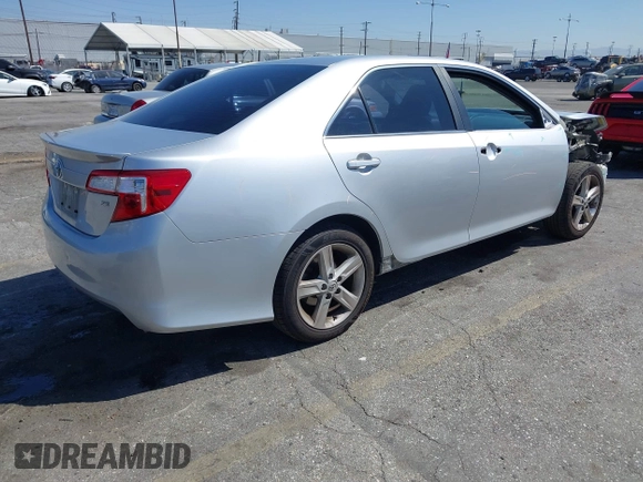 2013 Toyota Camry L with VIN 4T1BF1FK4DU249076, listed as a IAAI auction lot 42008768 with 85,030 mi miles. Bid and sale history available at carsss.com. Image 4.