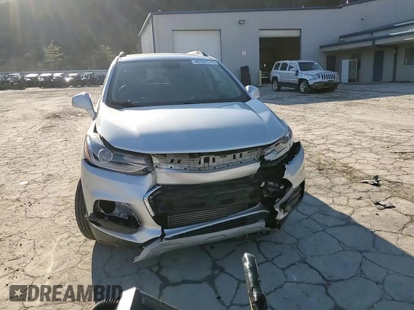 2019 Chevrolet Trax LT z VIN 3GNCJLSB4KL389877, wystawiony jako Copart lot #45202175 z przebiegiem 35 394 mil mil oraz Szkoda całkowita • Salvage title. Historia ofert i sprzedaży dostępna na DreamBid. Obrazek 12.