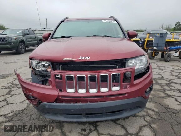 2016 Jeep Compass Latitude with VIN 1C4NJDEB7GD573274, listed as a Copart auction lot 55569755 with 175,162 mi miles and Salvage Title. Bid and sale history available at DreamBid. Image 5.