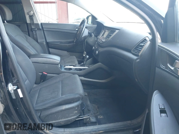 2017 Hyundai Tucson Limited z VIN KM8J3CA2XHU534555, wystawiony jako IAAI lot #42359868 z przebiegiem 136 180 mil mil oraz . Historia ofert i sprzedaży dostępna na DreamBid. Obrazek 5.