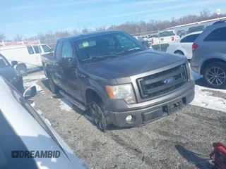 2013 Ford F-150 XL with VIN 1FTFX1CF8DKD57142, listed as a IAAI auction lot 41213305 with 157,031 mi miles. Bid and sale history available at carsss.com. Image 1.
