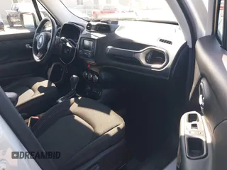 2016 Jeep Renegade Latitude with VIN ZACCJBBT6GPC98149, listed as a IAAI auction lot 42000433 with 62,733 mi miles. Bid and sale history available at carsss.com. Image 5.