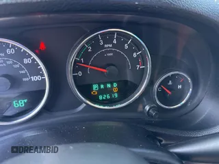 2012 Jeep Wrangler Arctic z VIN 1C4AJWBG2CL229572, wystawiony jako Copart lot #48719465 z przebiegiem 82 619 mil mil oraz Czysty tytuł • Clean title. Historia ofert i sprzedaży dostępna na DreamBid. Obrazek 8.