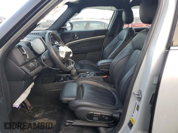 2021 MINI Countryman Cooper with VIN WMZ43BR09M3M93186, listed as a Copart auction lot 82433544 with 54,619 mi miles and Salvage title. Bid and sale history available at DreamBid. Image 7.