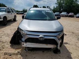 2021 Toyota RAV4 Hybrid LE z VIN 4T3L6RFV4MU006324, wystawiony jako Copart lot #60919575 z przebiegiem 139 856 mil mil oraz Szkoda całkowita • Salvage title. Historia ofert i sprzedaży dostępna na DreamBid. Obrazek 5.