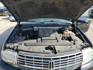 2014 Lincoln Navigator z VIN 5LMJJ3J5XEEL05554, wystawiony jako Copart lot #56981905 z przebiegiem 257 214 mil mil oraz Tytuł czysty. Historia ofert i sprzedaży dostępna na DreamBid. Obrazek 11.