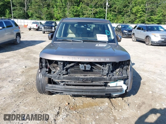2015 Land Rover LR4 HSE z VIN SALAG2V69FA765454, wystawiony jako IAAI lot #42561781 z przebiegiem 99 115 mil mil oraz . Historia ofert i sprzedaży dostępna na DreamBid. Obrazek 6.