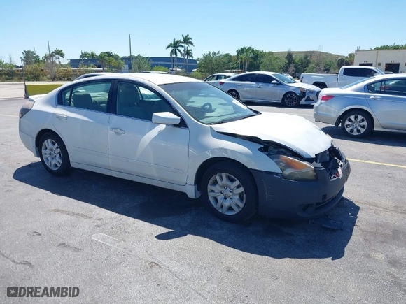2009 Nissan Altima 2.5 S with VIN 1N4AL21EX9C103994, listed as a IAAI auction lot 41773486 with 159,997 mi miles. Bid and sale history available at carsss.com. Image 1.