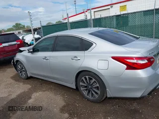 2017 Nissan Altima SV with VIN 1N4AL3AP6HC261285, listed as a IAAI auction lot 42230150 with 126,537 mi miles and . Bid and sale history available at DreamBid. Image 15.