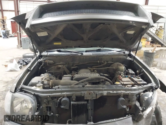 2005 Toyota Tundra SR5 with VIN 5TBDT441X5S474120, listed as a IAAI auction lot 41875834 with 253,304 mi miles and . Bid and sale history available at DreamBid. Image 10.