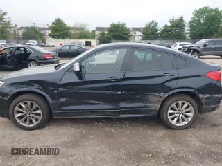 2017 BMW X4 M40i z VIN 5UXXW7C58H0U25635, wystawiony jako IAAI lot #42222381 z przebiegiem 95 307 mil mil oraz . Historia ofert i sprzedaży dostępna na DreamBid. Obrazek 14.
