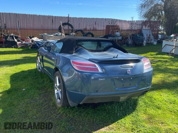 2007 Saturn Sky z VIN 1G8MB35B77Y138485, wystawiony jako Copart lot #46497125 z przebiegiem 90 075 mil mil oraz Szkoda całkowita • Salvage title. Historia ofert i sprzedaży dostępna na DreamBid. Obrazek 3.