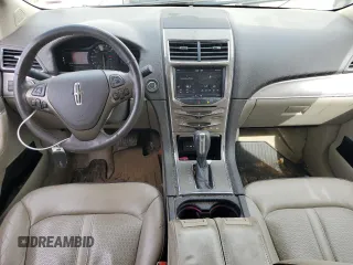 2012 Lincoln MKX z VIN 2LMDJ6JK8CBL06853, wystawiony jako Copart lot #54757735 z przebiegiem 114 046 mil mil oraz Szkoda całkowita • Salvage title. Historia ofert i sprzedaży dostępna na DreamBid. Obrazek 8.