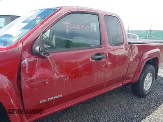 2005 Chevrolet Colorado LS Z71 with VIN 1GCDT196258122275, listed as a IAAI auction lot 42241504 with 125,998 mi miles and . Bid and sale history available at DreamBid. Image 13.