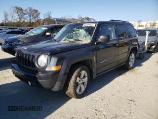 2014 Jeep Patriot Latitude with VIN 1C4NJPFB4ED894010, listed as a Copart auction lot 82109434 with Not Provided miles and Salvage Title. Bid and sale history available at carsss.com. Image 1.