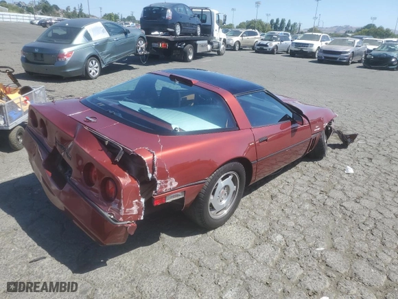 1988 Chevrolet Corvette with VIN 1G1YY2181J5104599, listed as a Copart auction lot 61953544 with 111,439 mi miles and Salvage Title. Bid and sale history available at carsss.com. Image 3.