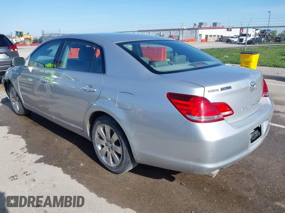 2006 Toyota Avalon XL with VIN 4T1BK36B36U153708, listed as a IAAI auction lot 42049995 with 205,803 mi miles. Bid and sale history available at carsss.com. Image 3.