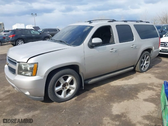 2007 Chevrolet Suburban LT with VIN 1GNFK16327J210722, listed as a IAAI auction lot 41899366 with 1 mi miles. Bid and sale history available at carsss.com. Image 2.