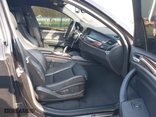 2013 BMW X6 xDrive50i with VIN 5UXFG8C59DL592268, listed as a IAAI auction lot 37742627 with 120,462 mi miles. Bid and sale history available at carsss.com. Image 5.