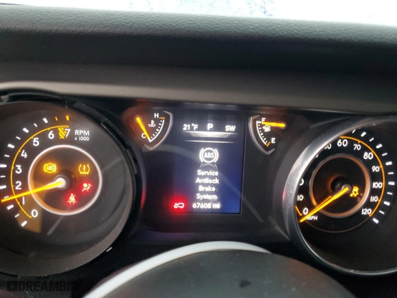 2018 Jeep Wrangler Unlimited Sport S with VIN 1C4HJXDG8JW285142, listed as a Copart auction lot 44573915 with 67,608 mi miles and Salvage Title. Bid and sale history available at carsss.com. Image 9.