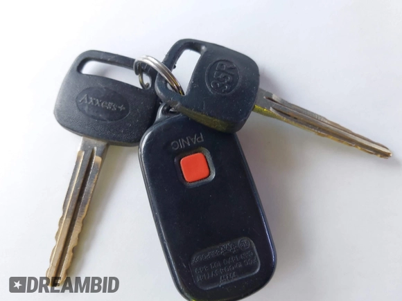 2001 Toyota Camry LE z VIN JT2BF22K710334750, wystawiony jako IAAI lot #42422525 z przebiegiem 273 999 mil mil oraz . Historia ofert i sprzedaży dostępna na DreamBid. Obrazek 10.