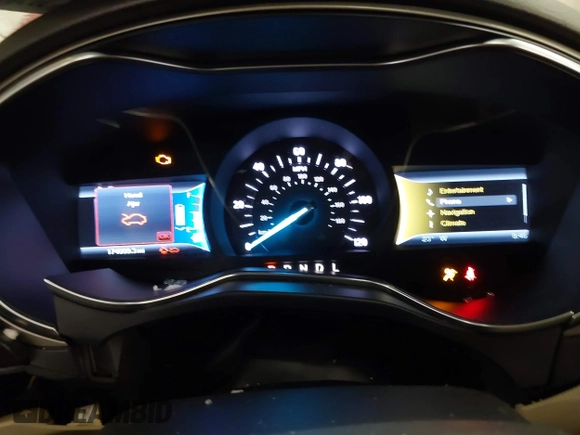 2014 Ford Fusion SE Hybrid with VIN 3FA6P0LU5ER136237, listed as a IAAI auction lot 41590088 with 174,009 mi miles. Bid and sale history available at carsss.com. Image 7.